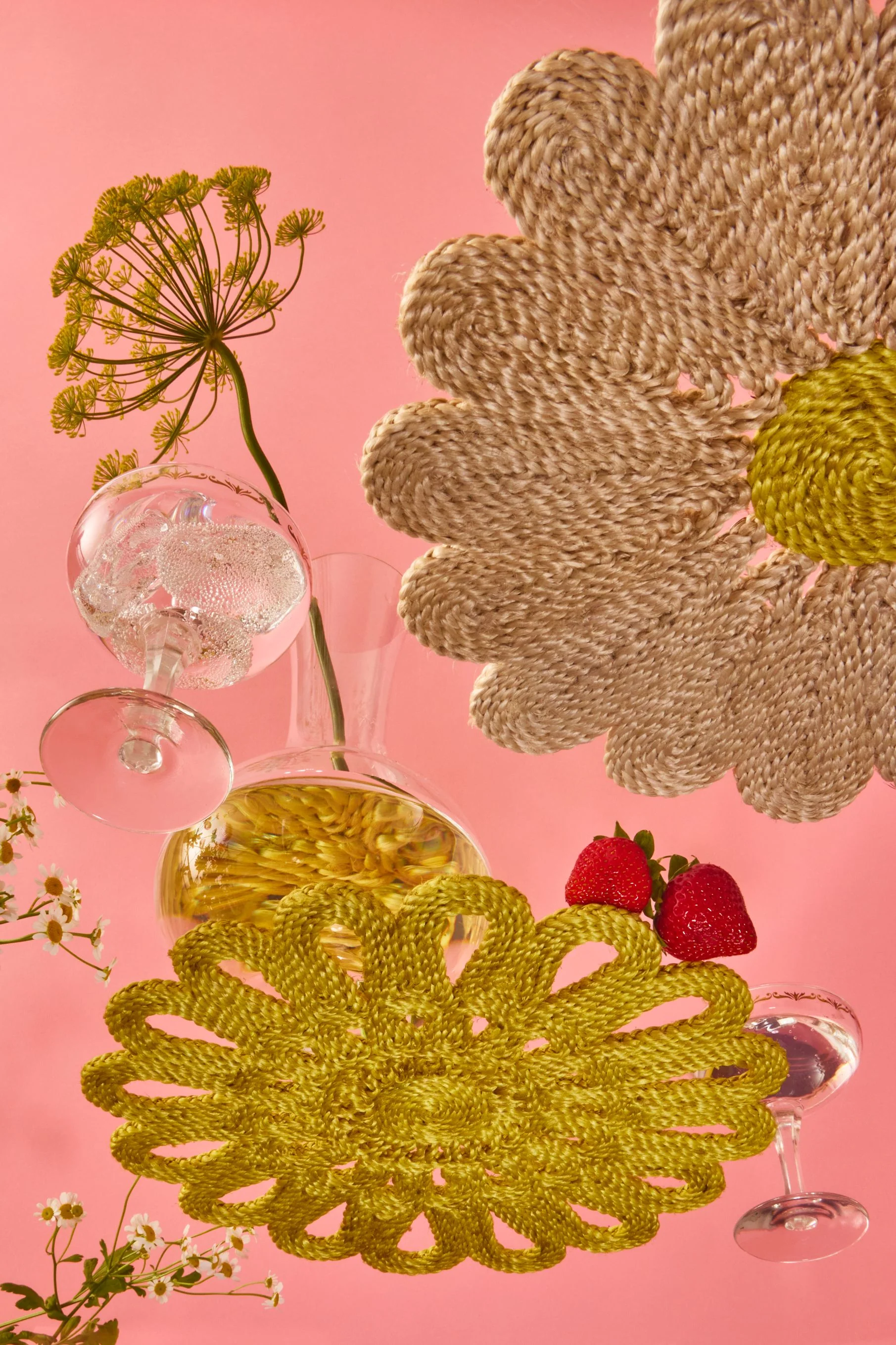 SAMPLE Flower placemat - Yellow - Image 3